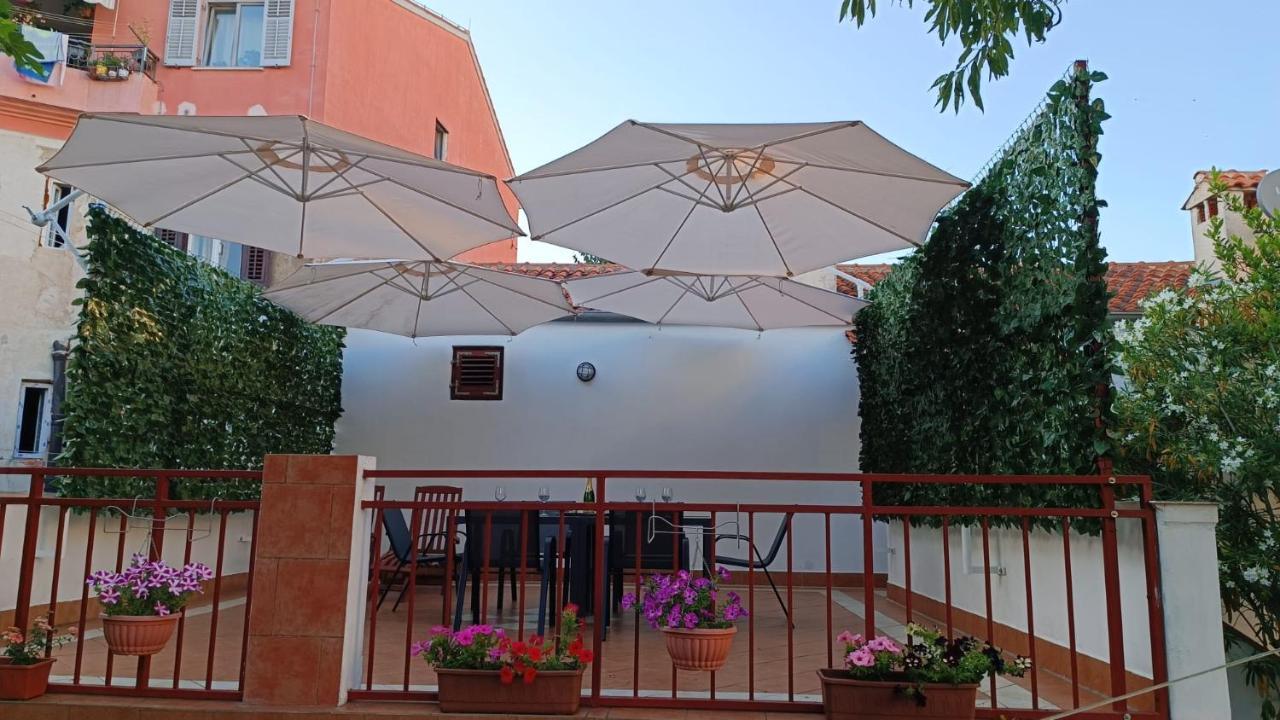 Studio Apartment Jemi Pula Exterior photo