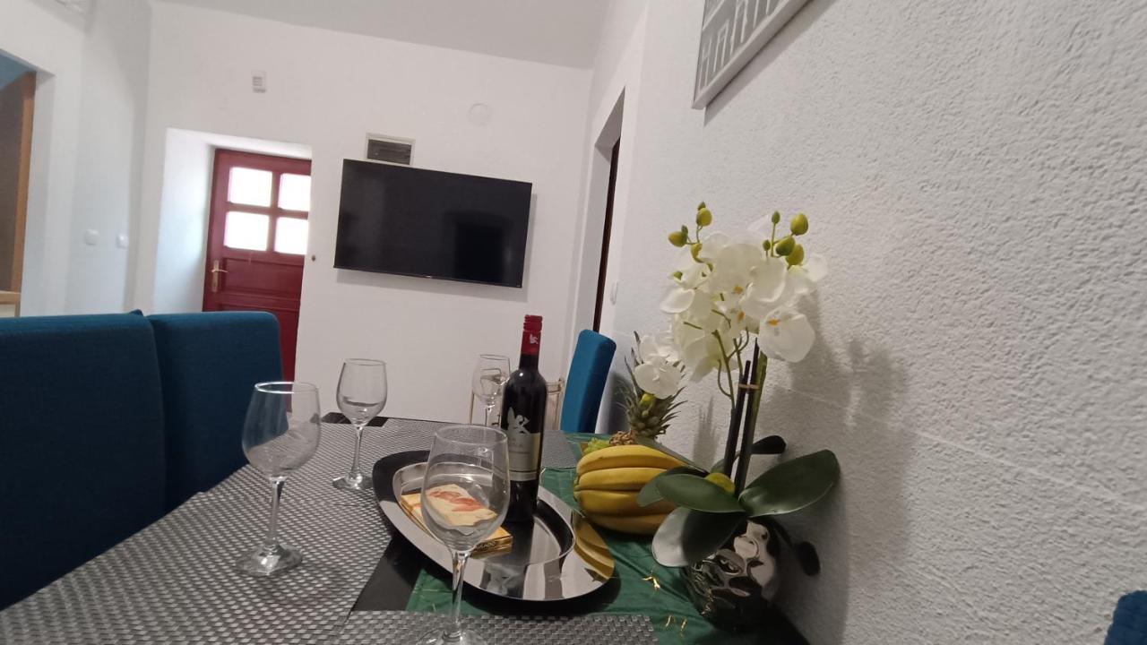 Studio Apartment Jemi Pula Exterior photo