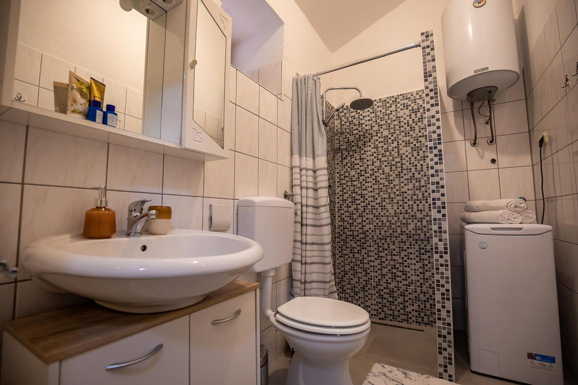 Studio Apartment Jemi Pula Exterior photo